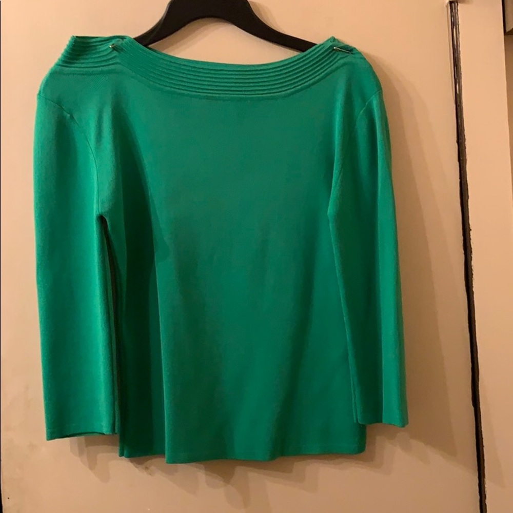 Green sweatshirt